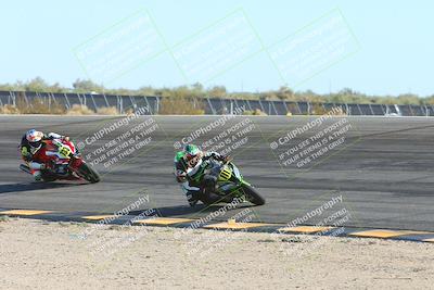 media/Nov-17-2024-CVMA (Sun) [[1fec520723]]/Race 11-Amateur Supersport Open/